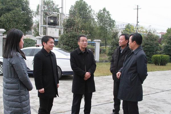 参观调关法庭.jpg