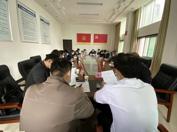 黑案.jpg