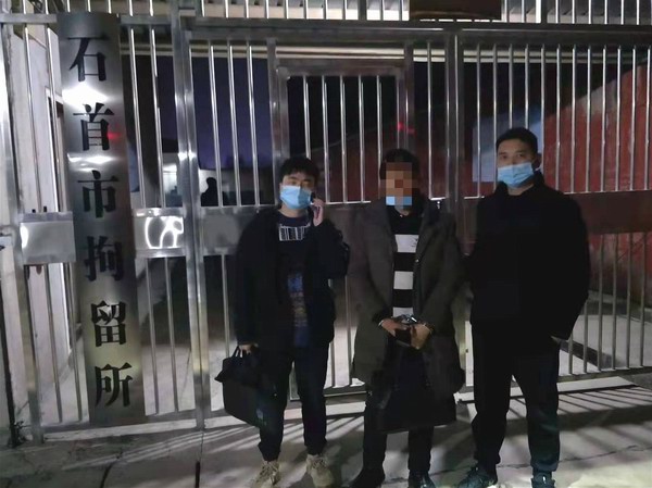 把被执行人送至拘留所.jpg