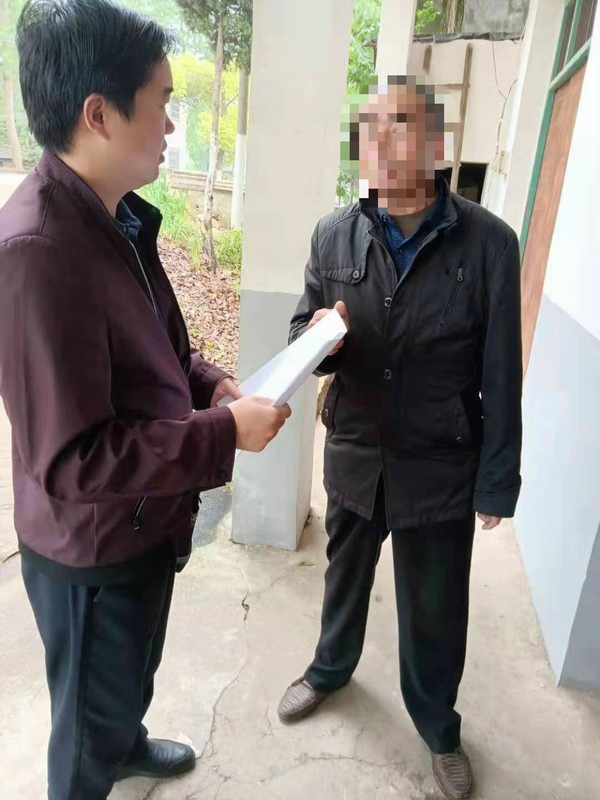 到被执行人家中释法明理.jpg