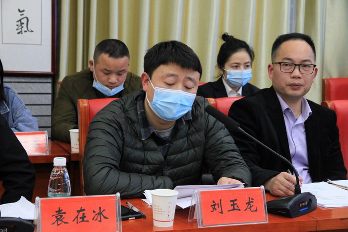 反方辩手3.JPG