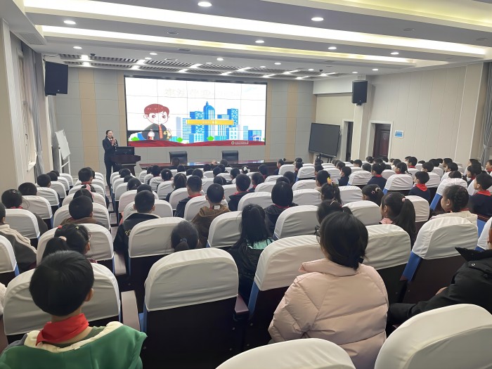 小学宣讲 3.jpg