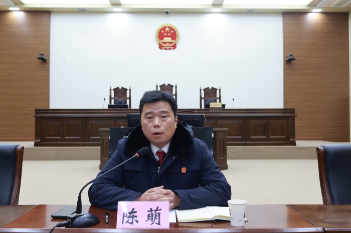 陈萌.jpg